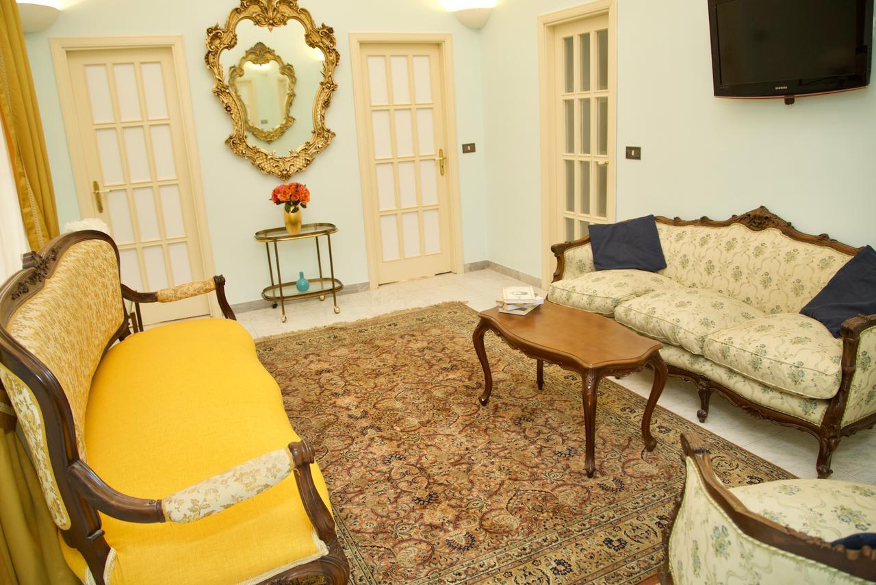 La Terrazza Di Dante Bed and Breakfast Νάπολη Εξωτερικό φωτογραφία