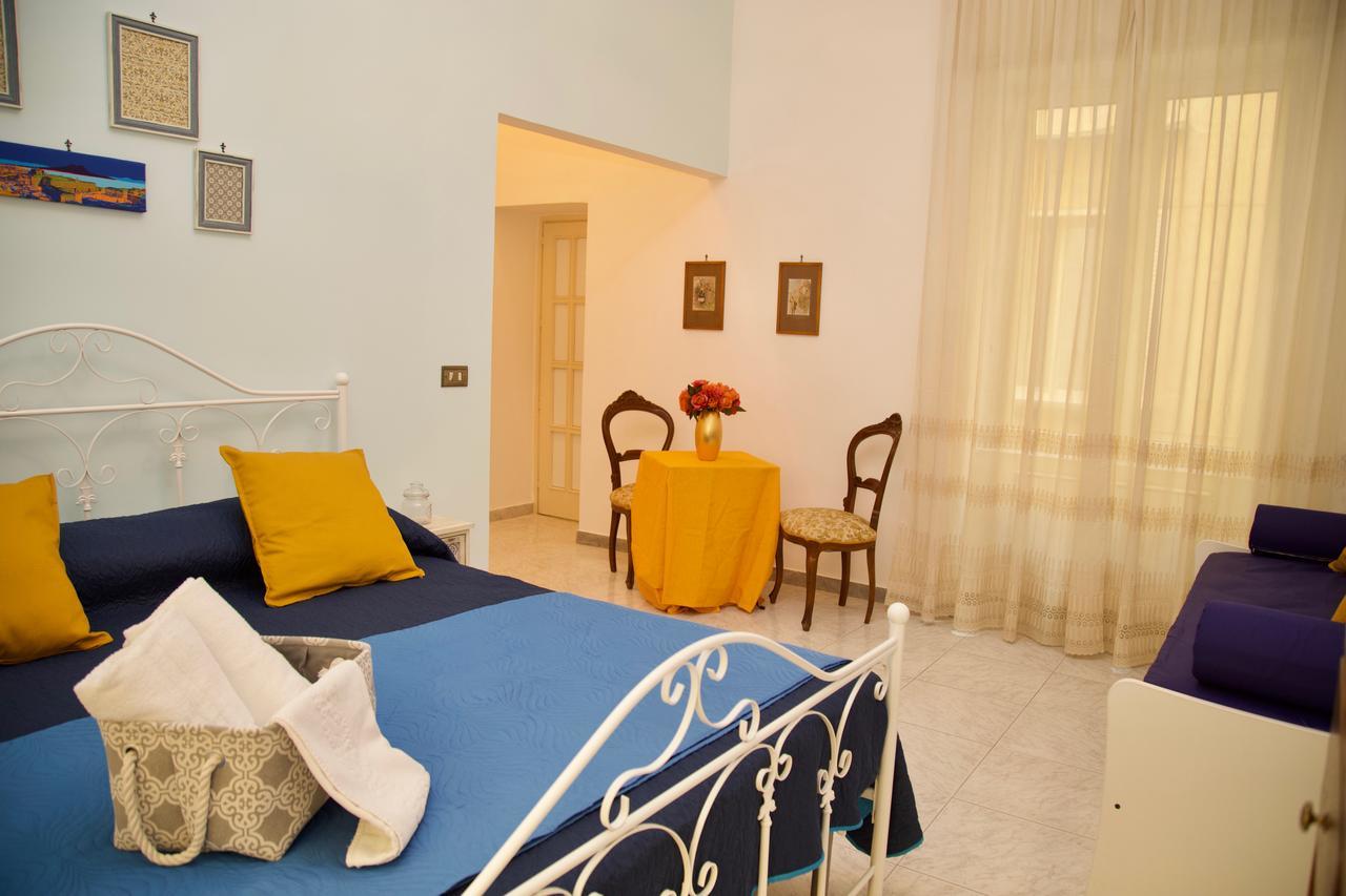 La Terrazza Di Dante Bed and Breakfast Νάπολη Εξωτερικό φωτογραφία