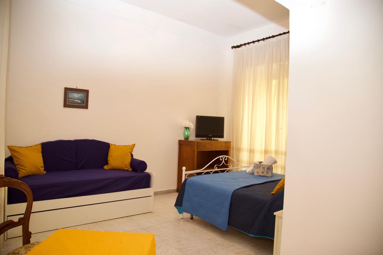 La Terrazza Di Dante Bed and Breakfast Νάπολη Εξωτερικό φωτογραφία